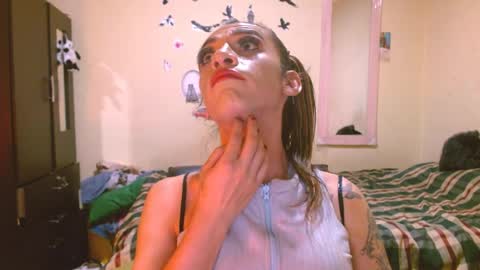 dayanna_01_ online show from May 23, 8:27 pm
