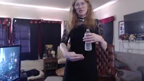 Sophie Warren online show from February 10, 7:32 pm