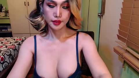 Mercedes online show from February 26, 2:15 am