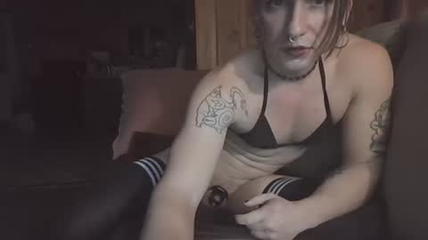 Frankie online show from December 6, 2:18 am