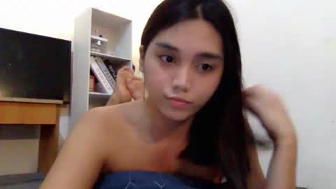 desirable_rica online show from April 5, 5:33 pm