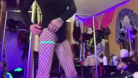 devilinsidedaisy online show from August 5, 10:38 pm