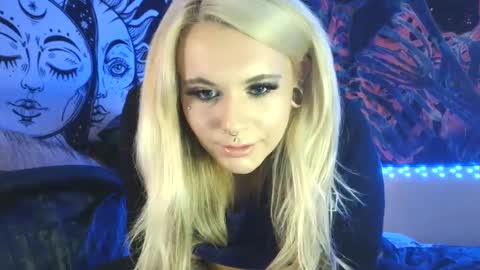 devyn winter online show from October 2, 12:33 am