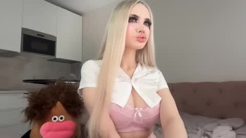 Diana  online show from February 21, 3:59 pm