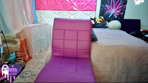 Jade Divyne online show from December 4, 3:15 pm