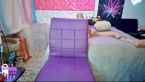 Jade Divyne online show from December 5, 1:20 am