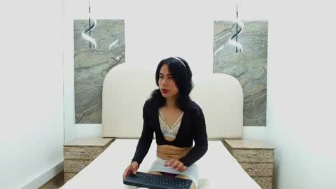 Dominic online show from April 27, 7:45 pm