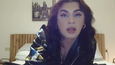 Dulce Maria online show from April 29, 10:16 pm