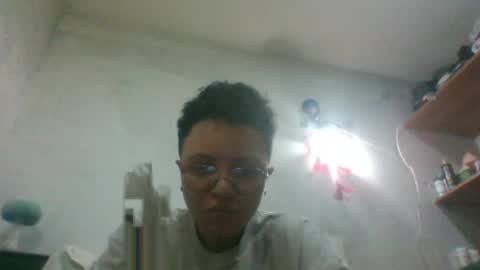 eden_jupiters online show from April 11, 5:02 am