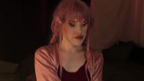 Effie Mur online show from January 21, 8:00 am