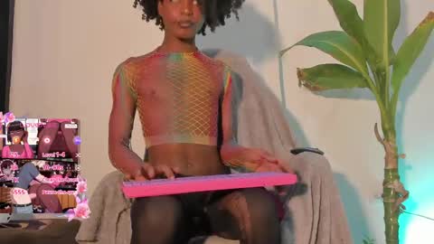 effy_marinn online show from May 4, 4:28 am