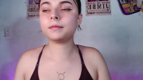 Elizabeth Taylor online show from January 6, 12:05 am