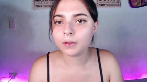 Elizabeth Taylor online show from February 8, 10:19 pm