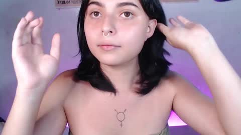 Elizabeth Taylor online show from March 7, 12:11 am