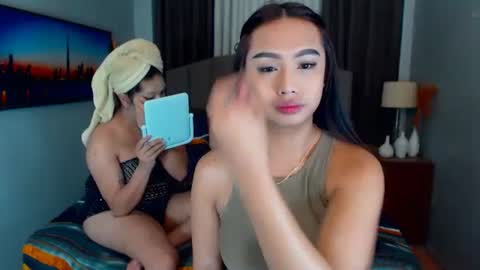 ellie online show from March 10, 3:45 am