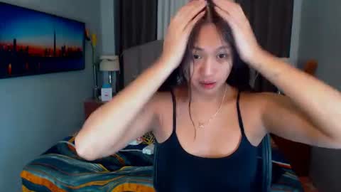 ellie online show from March 12, 3:02 am