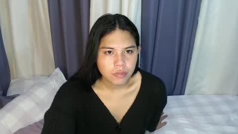 Chelle  dont forget to folloe me and thumps up online show from April 1, 6:04 am