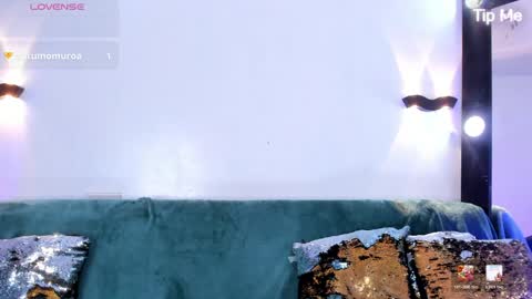 Emili roux online show from April 2, 1:42 pm