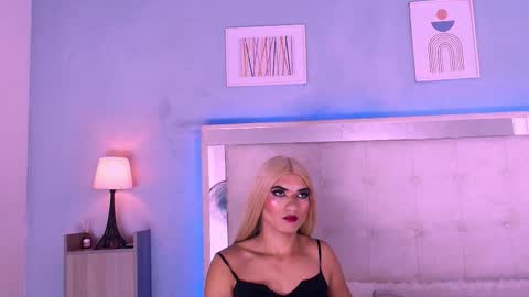 emily_castillo1_ online show from September 16, 8:19 am