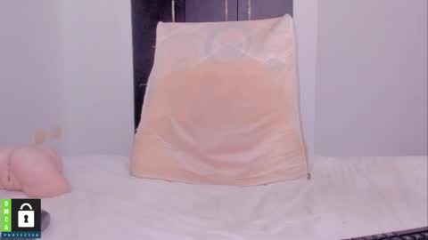 Emily Michaels online show from October 16, 9:14 pm