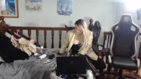 emma online show from March 11, 6:21 am