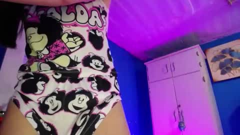 Emma  online show from April 5, 3:32 pm