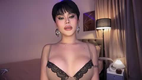 monica online show from July 8, 6:44 pm