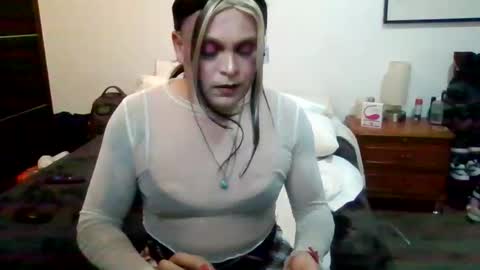 Estephanie Aguilar online show from October 26, 8:21 am