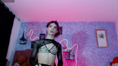 everlin__hot_ online show from March 8, 2:15 am