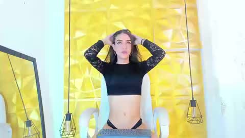 Annie online show from September 10, 10:20 pm