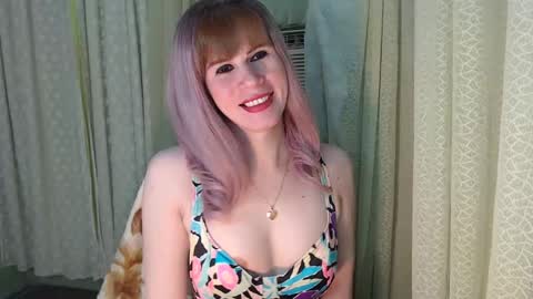 Snapshot of exoticbabes chatting on December 22, 5:23 am exoticbabes online show from December 22, 5:23 am