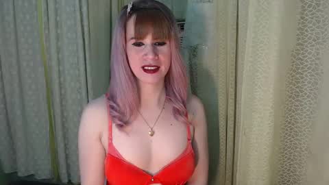 Snapshot of exoticbabes chatting on December 29, 12:41 am exoticbabes online show from December 29, 12:41 am