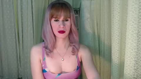 Snapshot of exoticbabes chatting on January 9, 6:17 am exoticbabes online show from January 9, 6:17 am