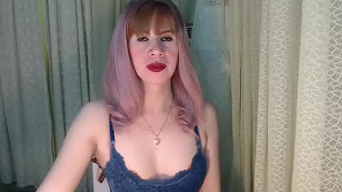 Snapshot of exoticbabes chatting on January 12, 10:01 pm exoticbabes online show from January 12, 10:01 pm