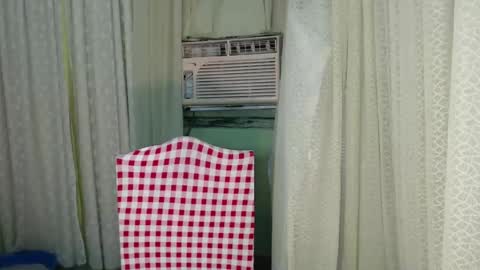 Snapshot of exoticbabes chatting on February 10, 3:03 am exoticbabes online show from February 10, 3:03 am