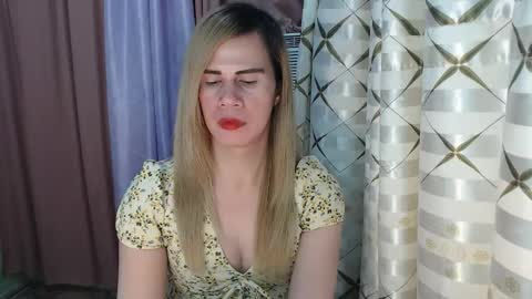 Snapshot of exoticbabes chatting on September 12, 5:27 am exoticbabes online show from September 12, 5:27 am