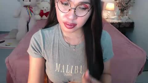 Snapshot of fancylaylaxx chatting on January 28, 3:04 am Layla online show from January 28, 3:04 am