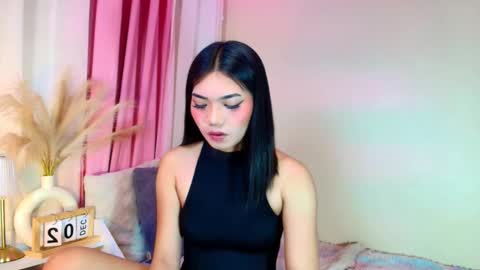 Farrah Zarake online show from December 2, 1:19 am