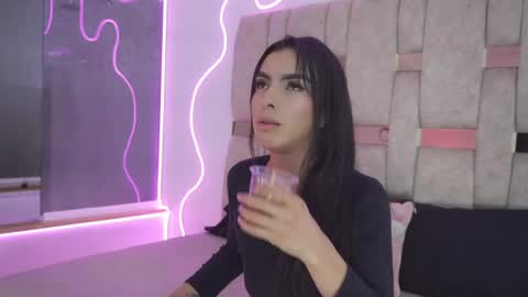 fernanda_thail_ online show from March 30, 8:21 pm