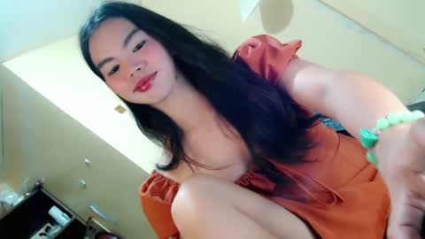 FIONA online show from April 5, 4:49 pm