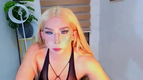 fletcher_dior23 online show from November 29, 3:25 pm