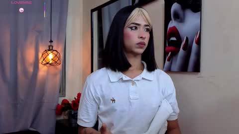 flor_gil online show from February 1, 4:55 am