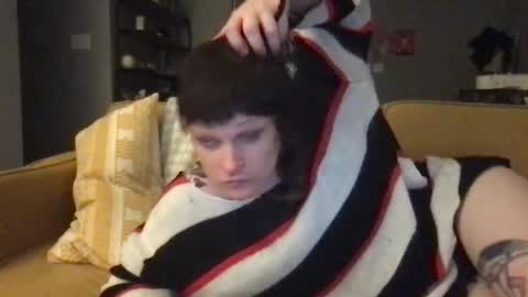 forthedolls online show from October 24, 2:16 am