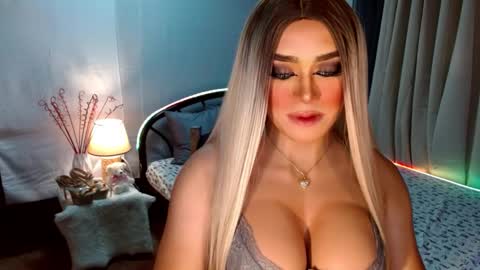 Miss Frea  online show from October 6, 11:16 pm