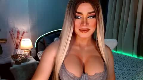 Miss Frea  online show from October 9, 12:45 am
