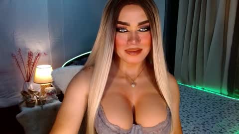 Miss Frea  online show from October 10, 1:17 am