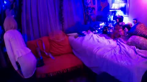 Valarie Iris Paige online show from January 10, 7:35 am