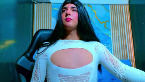 GABY GIL online show from May 13, 1:09 pm