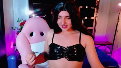 GABY GIL online show from May 21, 1:07 pm