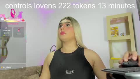 laura bonnet online show from September 14, 2:28 am